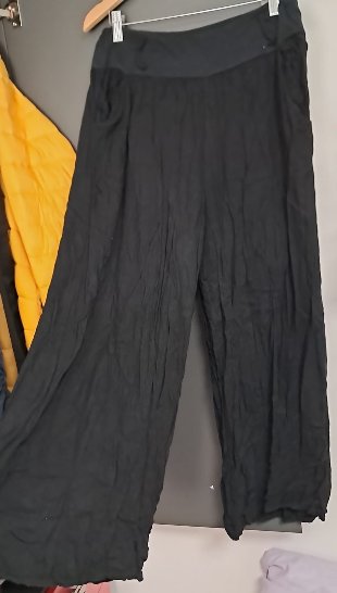 Pantalón negro fluido Lola T40