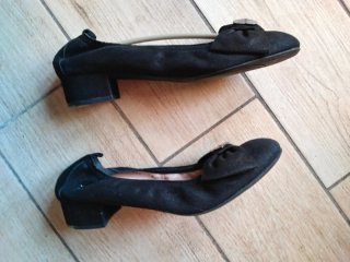 Scarpe Le Babe nere con fiocco e cuore