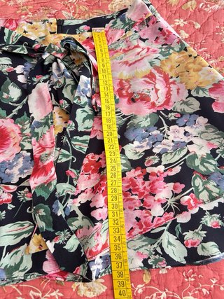 Falda mini Zara floral Talla S/M