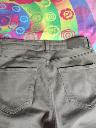 Pantalón verde Talla 36