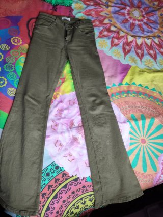 Pantalón verde Talla 36