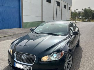 Jaguar XF 2011
