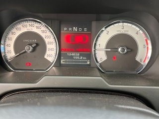 Jaguar XF 2011
