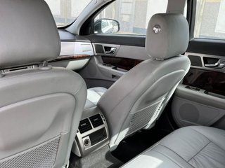 Jaguar XF 2011