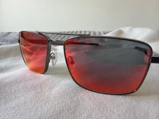 Gafas de sol Ferrari, funda y bayeta