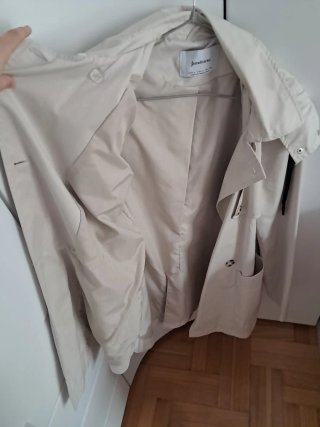 Gabardina Stradivarius Beige Talla L