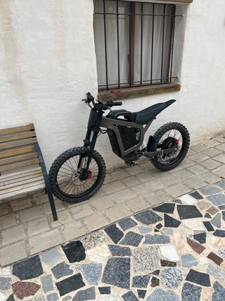 Moto Eléctrica estilo Surron Matriculable