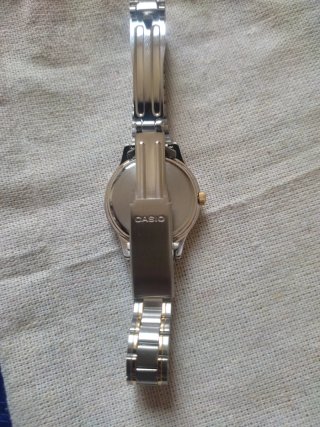 Reloj Casio LPT-1236PG-7BEG Mujer Dorado y Platead