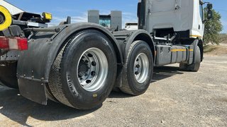 RENAULT PREMIUM LANDER 460 2014 GANCHO MULTILIFT