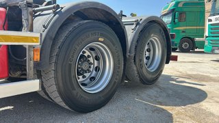 RENAULT PREMIUM LANDER 460 2014 GANCHO MULTILIFT