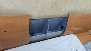 Cabecero de madera con mesitas (cama 150cm)