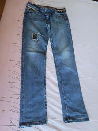 Desigual Mujer. Varias tallas