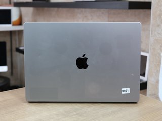 Macbook Pro 16" M1 Max 2021