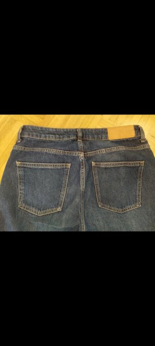 Vaqueros azules oscuros