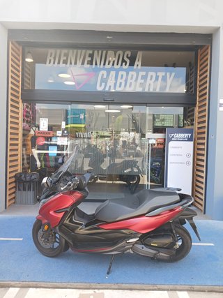 Honda Forza 125cc Maxi Scooter
