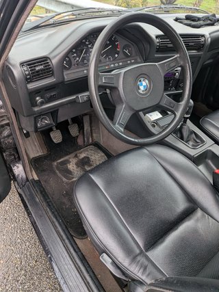 BMW SERIE 3 E30 COUPE