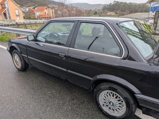 BMW SERIE 3 E30 COUPE