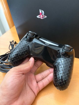 PS4 Pro 1TB Negra + 1 Mando