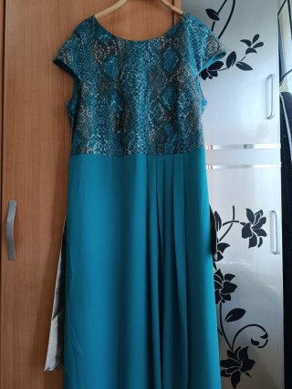 Vestido elegante talla 3 XL. PRÊT-A-PORTER. 42,70