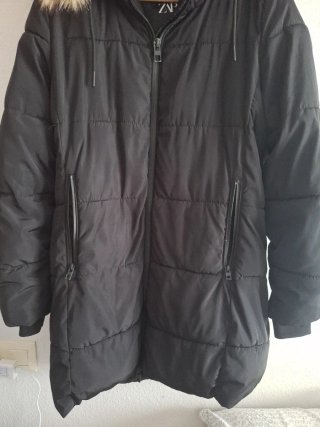 Plumífero Zara con capucha forrada Talla M