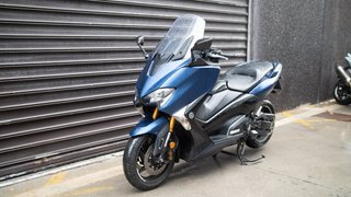 Yamaha TMAX 530 DX Maxi Scooter