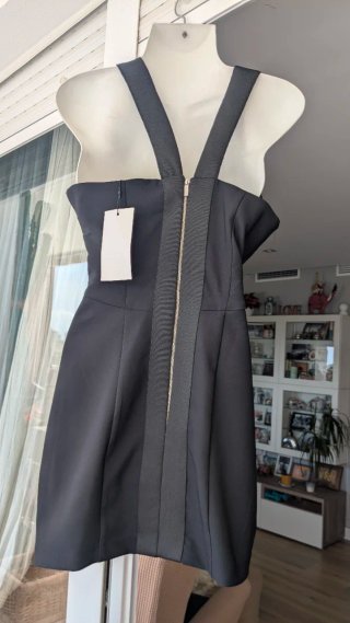 Vestido mini negro Zara sin estrenar