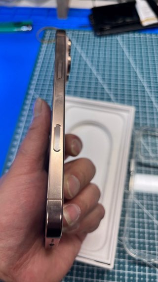 iPhone 16 promax Dorado bateria 100%
