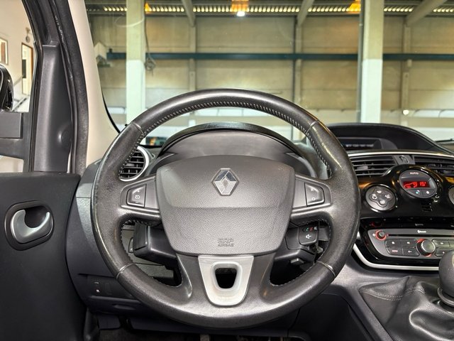 RENAULT KANGOO 2019 ETIQUETA C / VERSION EXTREAM