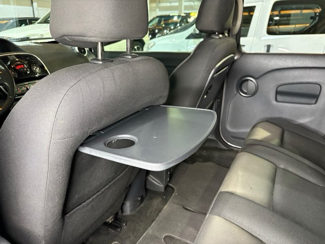 RENAULT KANGOO 2019 ETIQUETA C / VERSION EXTREAM