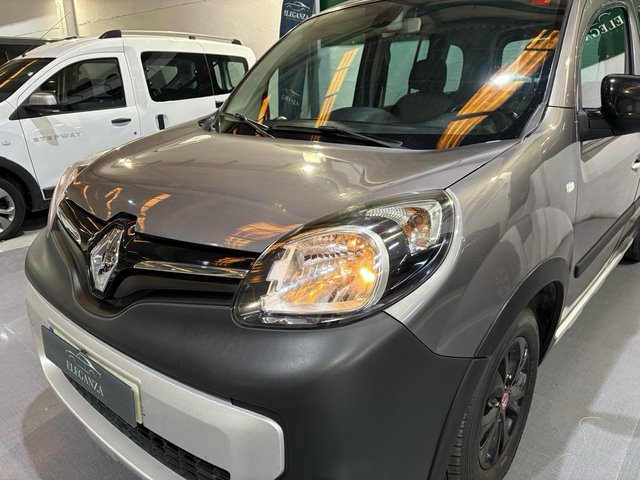 RENAULT KANGOO 2019 ETIQUETA C / VERSION EXTREAM