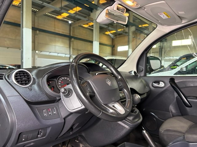 RENAULT KANGOO 2019 ETIQUETA C / VERSION EXTREAM