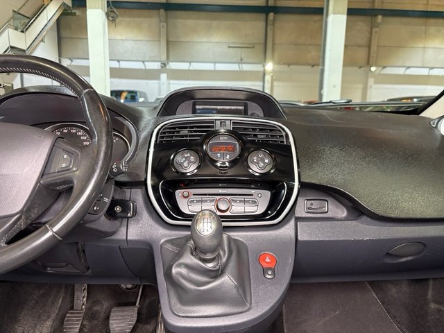 RENAULT KANGOO 2019 ETIQUETA C / VERSION EXTREAM