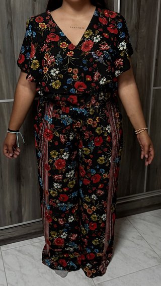 Vestido rosa talla XL sueltos 5€ todo el lote 25.