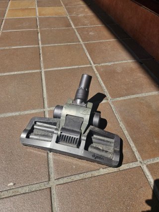 Aspirador Dyson Pie. modelo DC18 Slim Allergy.
