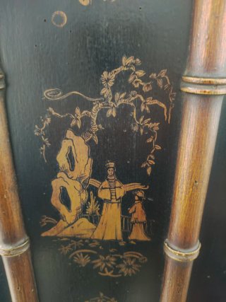Reloj de pie estilo oriental