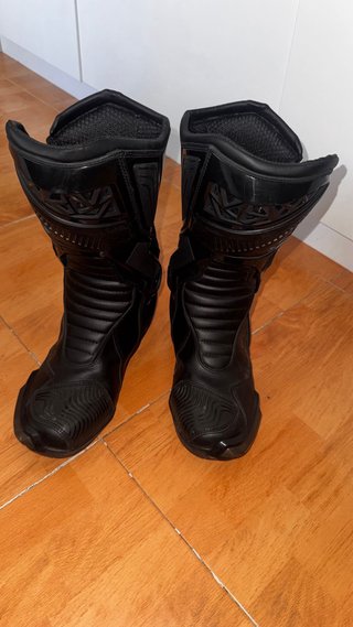 Botas de Moto  talla 41 con muy poco uso