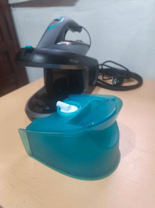 Centro planchado Cecotec IronHero 3200 como nuevo