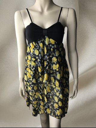 Blusa / Vestido corto de tirantes estampado floral