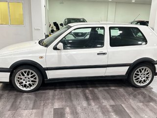 VOLKSWAGEN Golf 2.0 GTI SPECIAL
