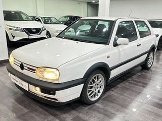 VOLKSWAGEN Golf 2.0 GTI SPECIAL