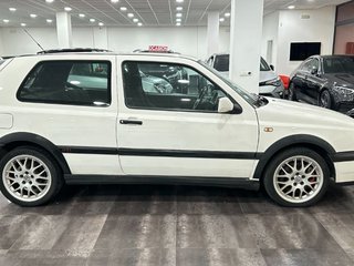 VOLKSWAGEN Golf 2.0 GTI SPECIAL