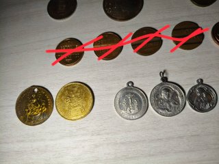 Medaglie e gettoni di vario tipo e anni vintage