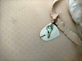 Maletín antiguo marca Tauro beige. Con su llave.