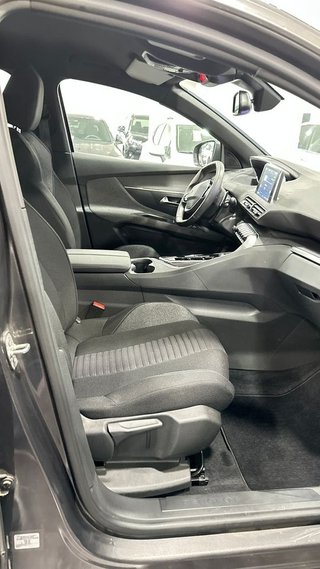 PEUGEOT 3008 Hybrid 1.2 100KW Allure eDCS6