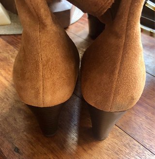 Botines de ante marrones
