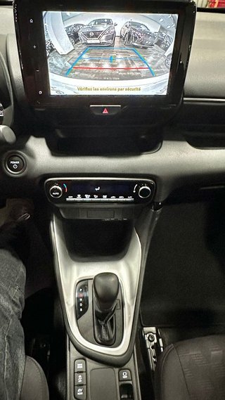 TOYOTA Yaris 1.5 120H Business Plus
