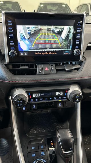 TOYOTA Rav4 2.5l PLUGIN 300PH eCVT Style Plus
