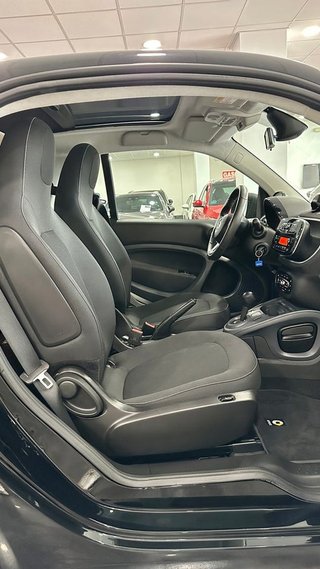 SMART fortwo 60kW81CV electric drive coupe