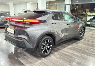 TOYOTA CHR 1.8 140H Advance