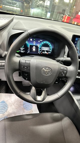 TOYOTA CHR 1.8 140H Advance